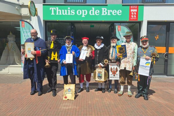 Groepsfoto Thuis op de Bree